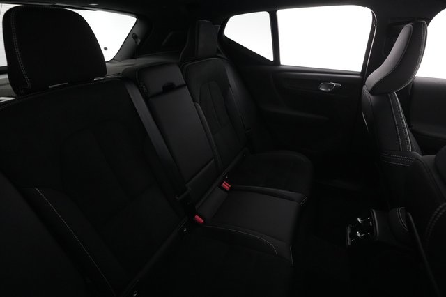 2023 Volvo XC40 Recharge — photo 18 of 21