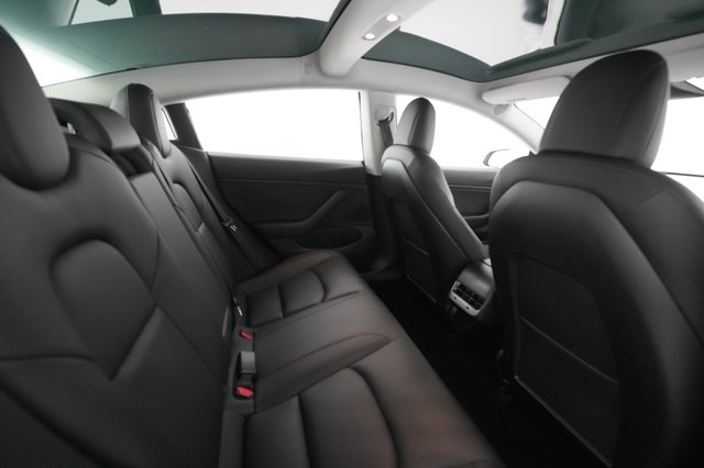 2019 Tesla Model 3 — photo 3 of 34