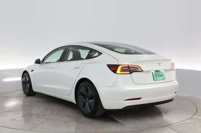 2019 Tesla Model 3 — photo 11 of 34