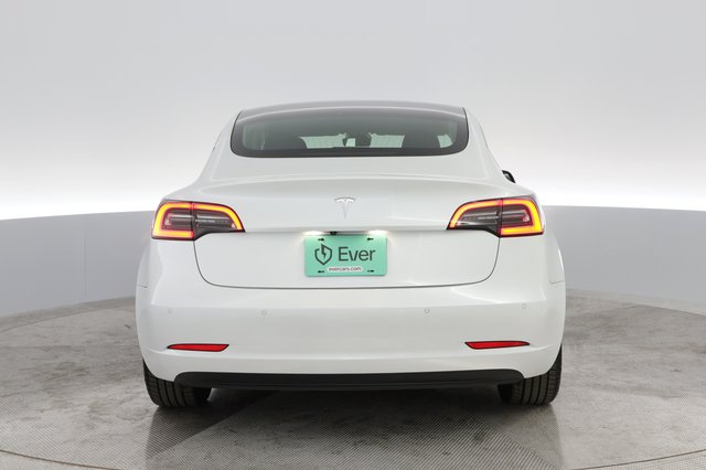 2019 Tesla Model 3 — photo 10 of 34