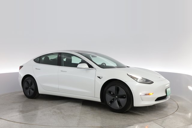 2019 Tesla Model 3 — photo 8 of 34