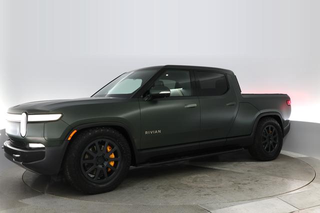 2022 Rivian R1T — photo 10 of 18