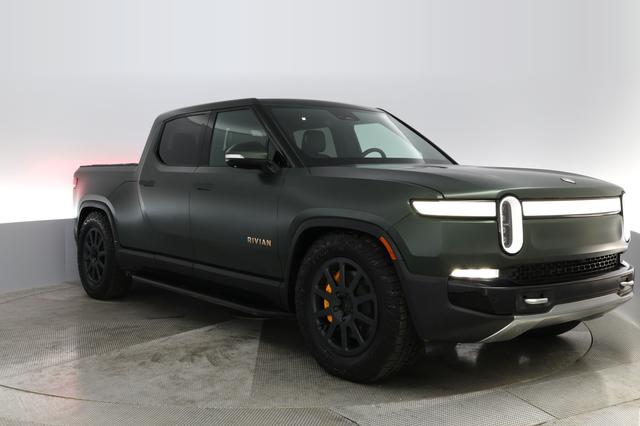 2022 Rivian R1T — photo 6 of 18