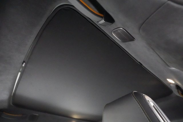 2022 Rivian R1T — photo 14 of 18