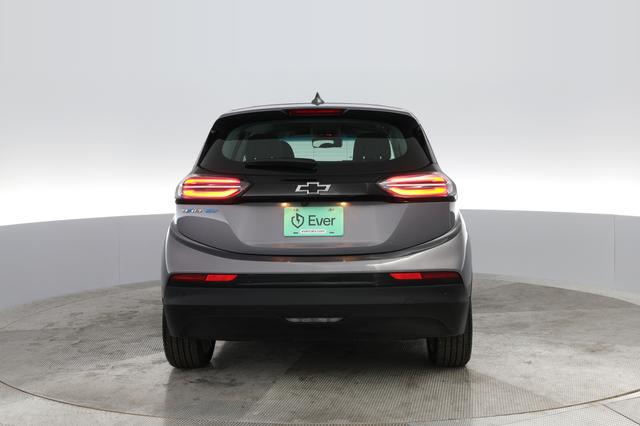 2023 Chevrolet Bolt EV — photo 8 of 23