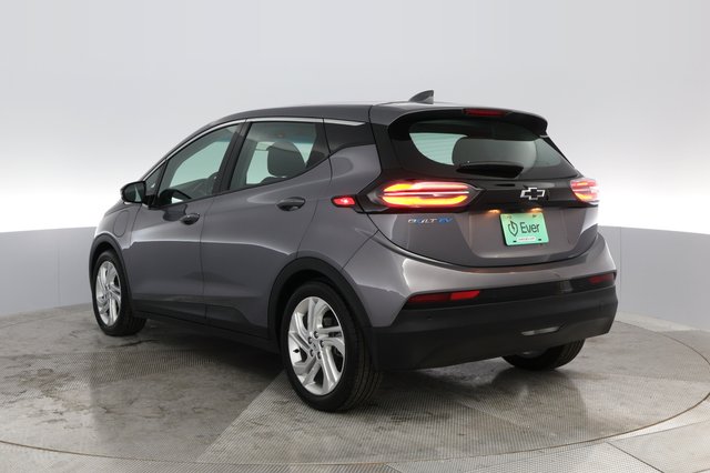 2023 Chevrolet Bolt EV — photo 9 of 23