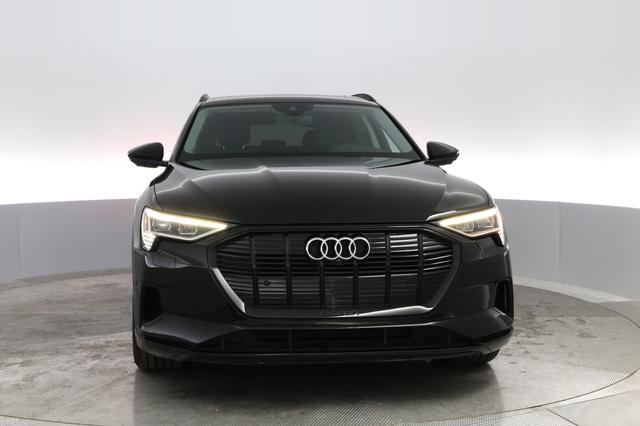 2021 Audi e-tron — photo 6 of 20