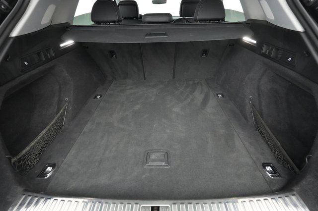 2021 Audi e-tron — photo 19 of 20