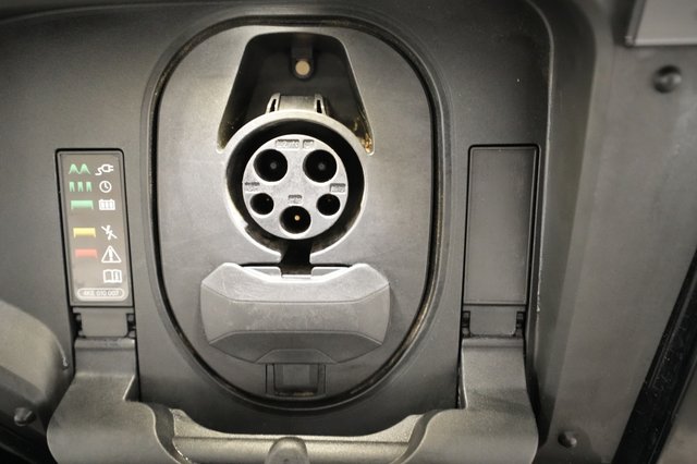 2021 Audi e-tron — photo 20 of 20