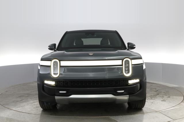 2022 Rivian R1T — photo 6 of 33