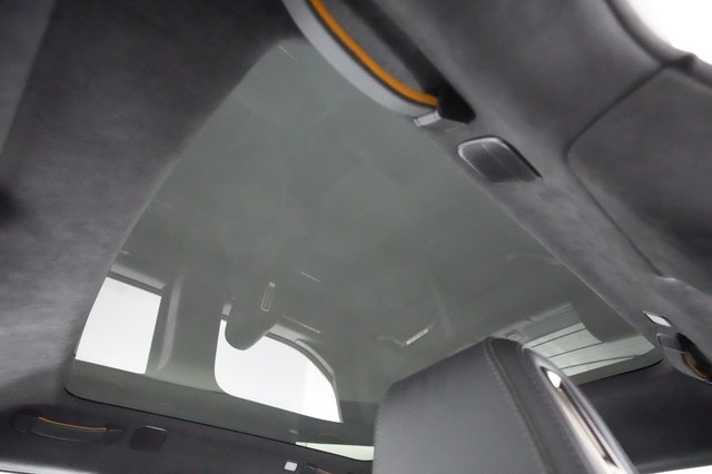 2022 Rivian R1T — photo 23 of 33
