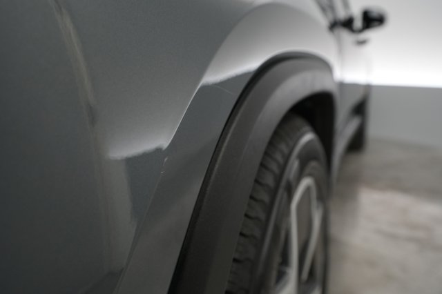 2022 Rivian R1T — photo 29 of 33