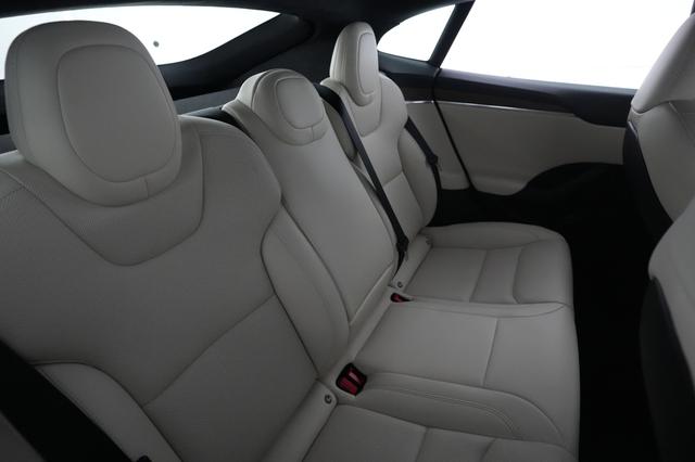 2022 Tesla Model S