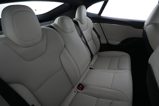 2022 Tesla Model S — photo 3 of 24
