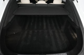 2022 Tesla Model S — photo 22 of 24