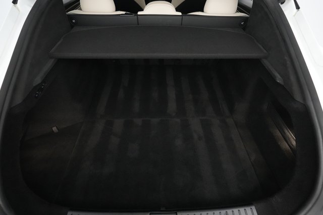 2022 Tesla Model S — photo 22 of 24
