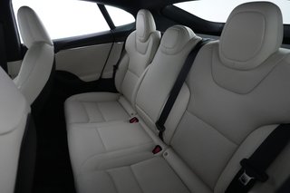 2022 Tesla Model S — photo 16 of 24