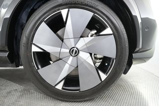 2023 Nissan Ariya — photo 13 of 21
