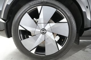 2023 Nissan Ariya — photo 14 of 21