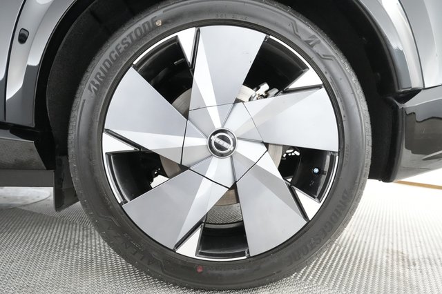 2023 Nissan Ariya — photo 11 of 21