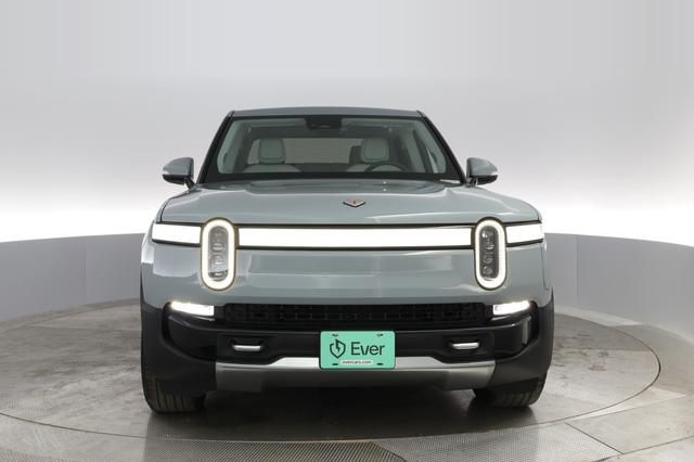 2022 Rivian R1T — photo 6 of 26