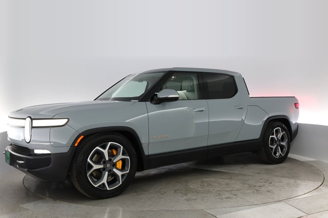 2022 Rivian R1T — photo 12 of 26