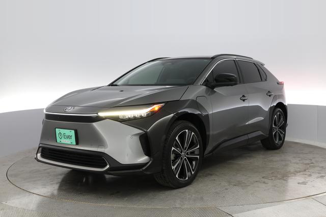 2023 Toyota bZ4X — photo 4 of 24