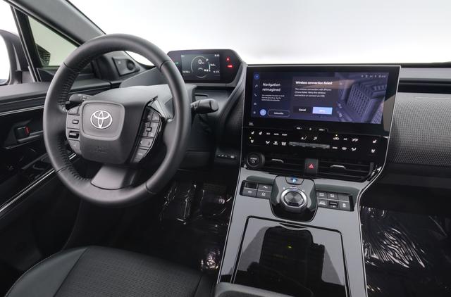 2023 Toyota bZ4X — photo 3 of 24