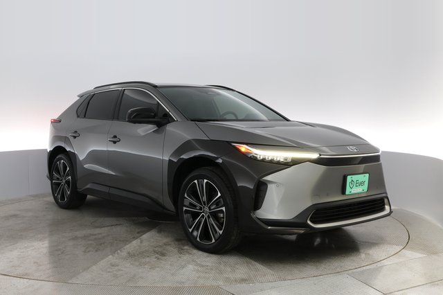 2023 Toyota bZ4X — photo 6 of 24