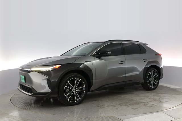 2023 Toyota bZ4X — photo 11 of 24