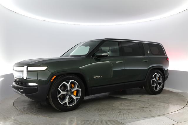 2023 Rivian R1S — photo 10 of 28
