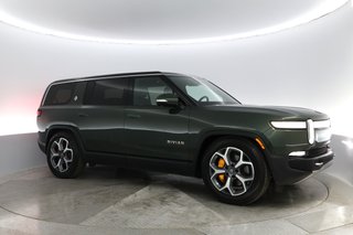 2023 Rivian R1S — photo 7 of 28