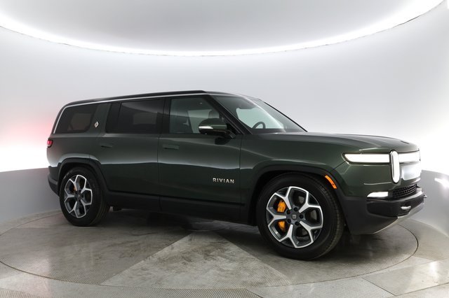 2023 Rivian R1S — photo 7 of 28