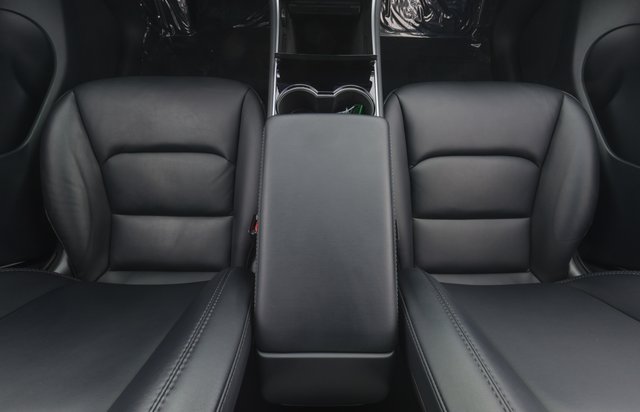 2020 Tesla Model Y — photo 23 of 36
