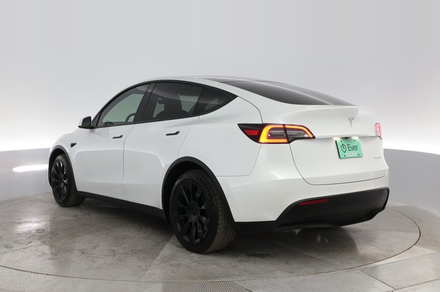 2020 Tesla Model Y — photo 12 of 36