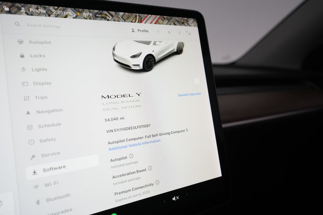 2020 Tesla Model Y — photo 27 of 36