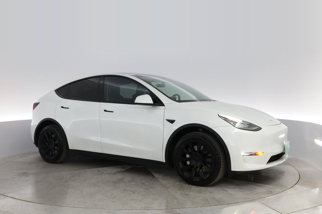2020 Tesla Model Y — photo 9 of 36