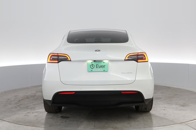 2020 Tesla Model Y — photo 11 of 36