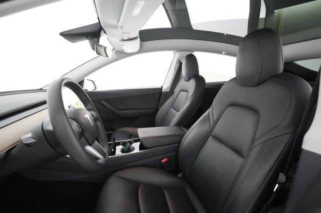 2020 Tesla Model Y — photo 18 of 36
