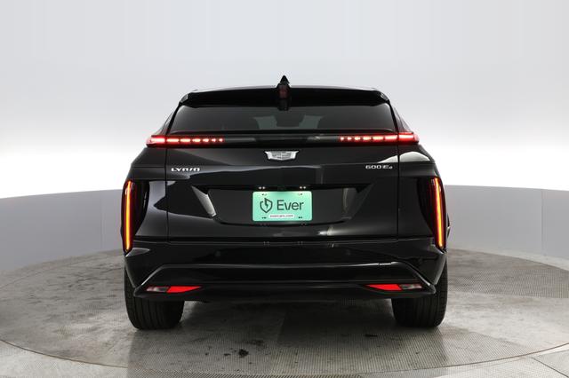 2024 Cadillac LYRIQ — photo 10 of 28