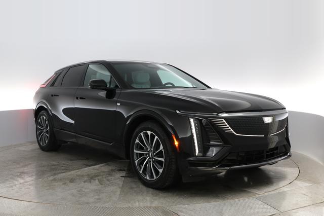 2024 Cadillac LYRIQ — photo 7 of 28