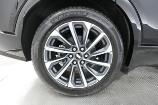 2024 Cadillac LYRIQ — photo 16 of 28