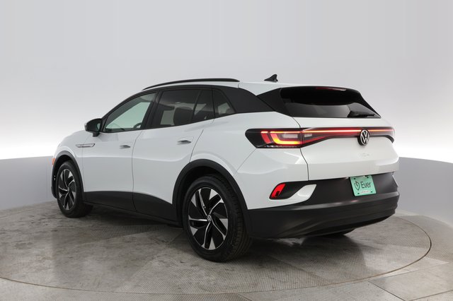 2021 Volkswagen ID.4 — photo 12 of 27