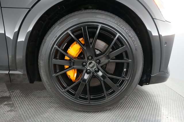 2022 Audi e-tron — photo 15 of 28