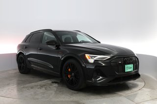 2022 Audi e-tron — photo 7 of 28