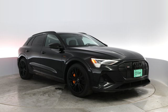 2022 Audi e-tron — photo 7 of 28