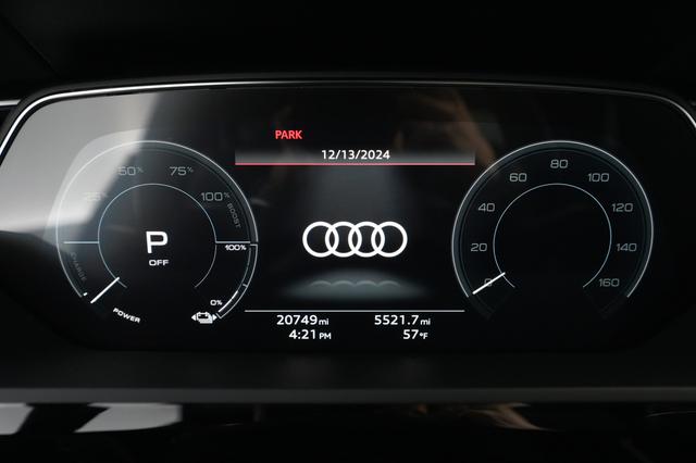 2022 Audi e-tron — photo 4 of 28