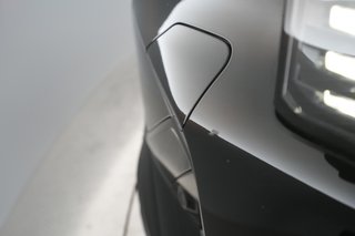 2022 Audi e-tron — photo 24 of 28