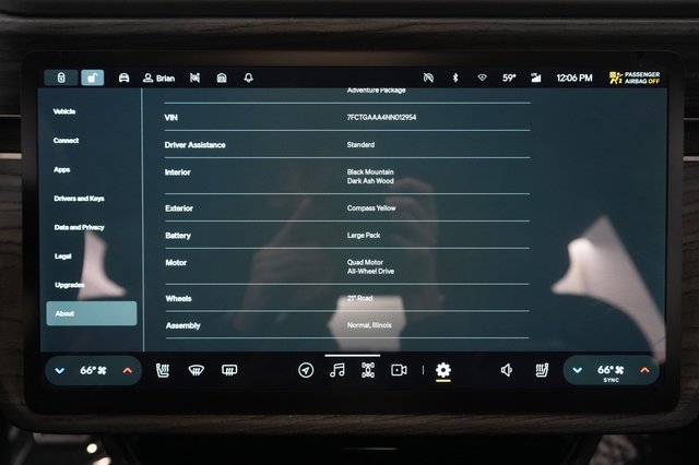 2022 Rivian R1T — photo 39 of 39