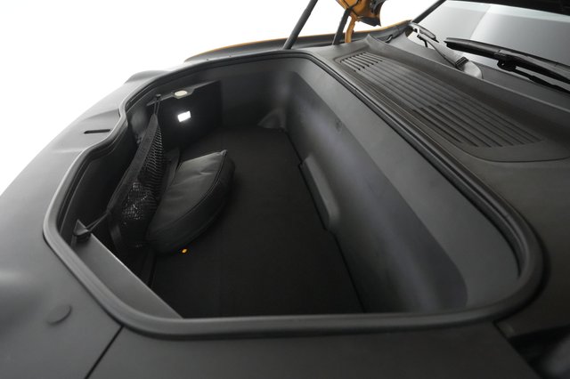 2022 Rivian R1T — photo 22 of 39